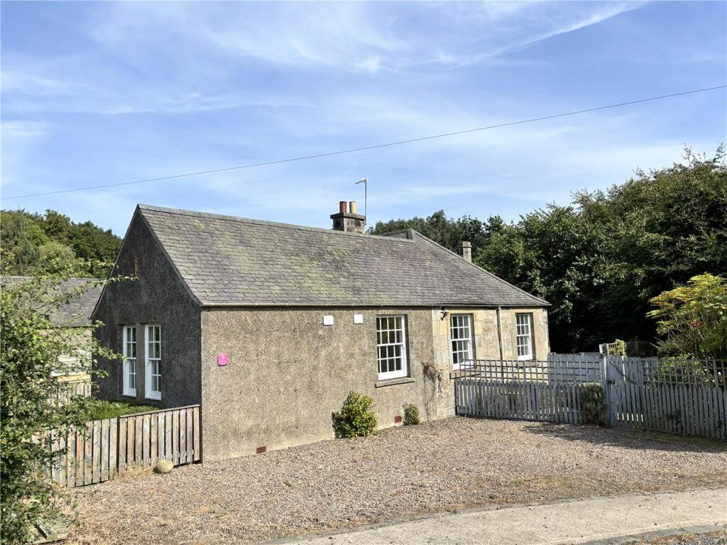 Main image of property: 6 East Craigie Cottage, Dalmeny Est, South Queensferry, EH30
