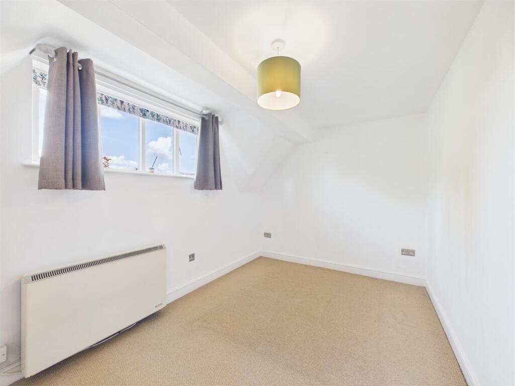 House in Welford - View 5