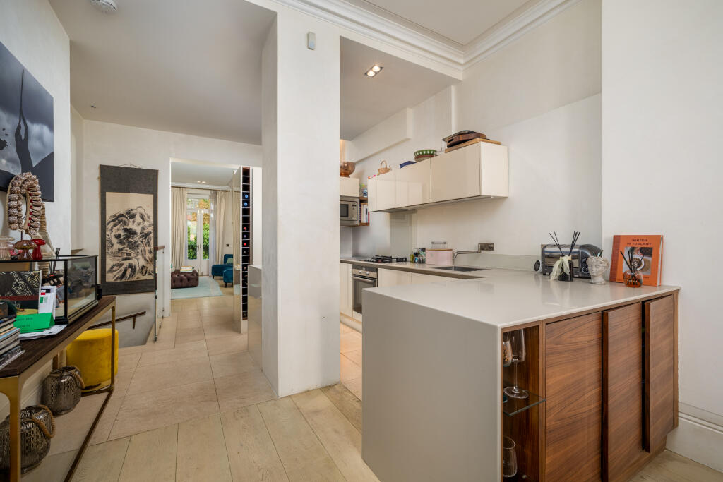 Apartment in London - View 3