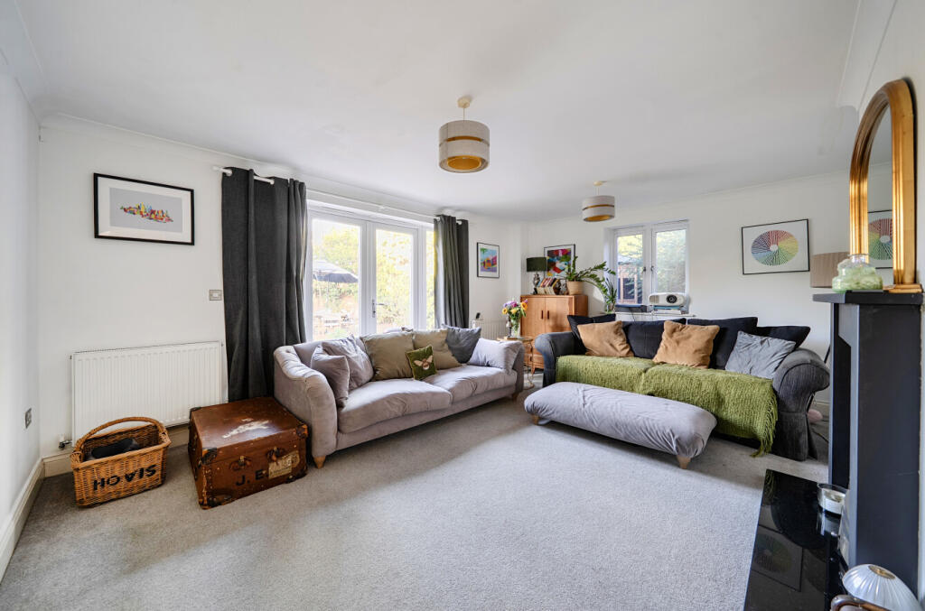 House in Kingston upon Thames - View 2