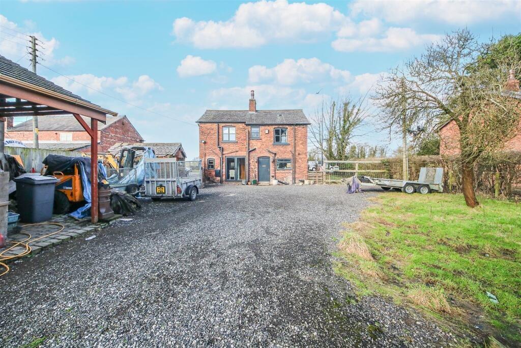 House in West Lancashire, Mount Pleasant, Tarleton - View 2