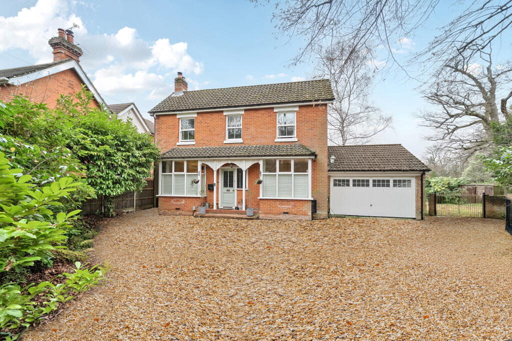 Main image of property: Aldershot Road, Fleet, GU51