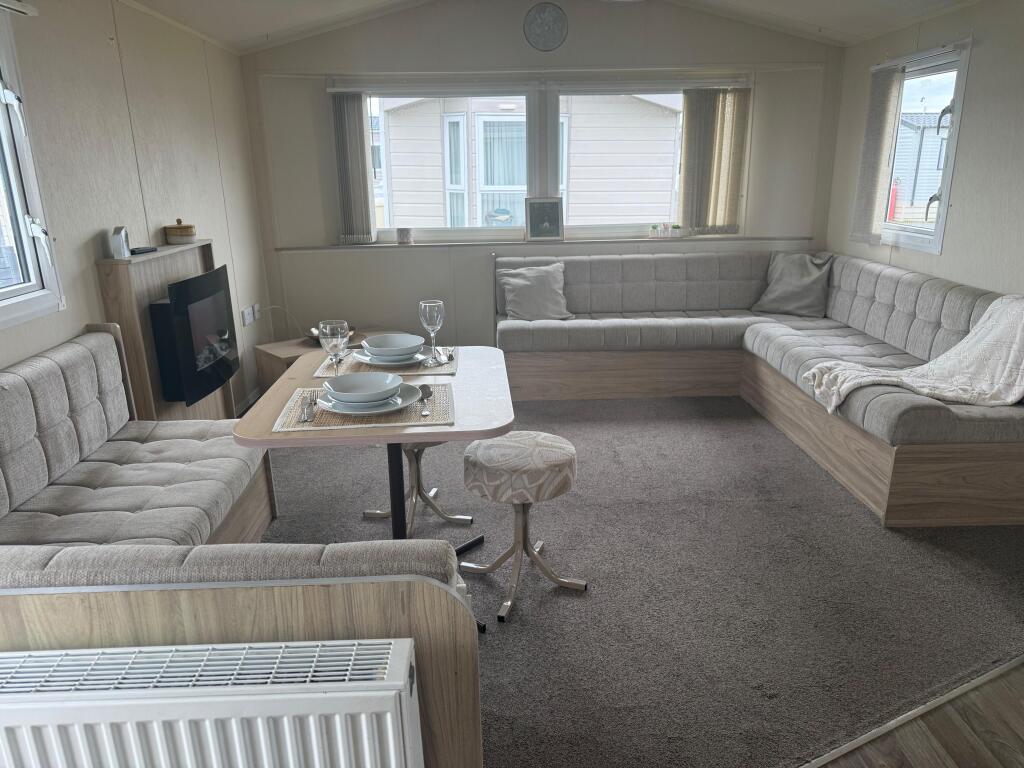 2-bed caravan on 2016 Willerby Etchingham, Felixstowe Beach Holiday Park, Walton Avenue, Felixstowe, Suffolk, IP11 2HA, £35,995
