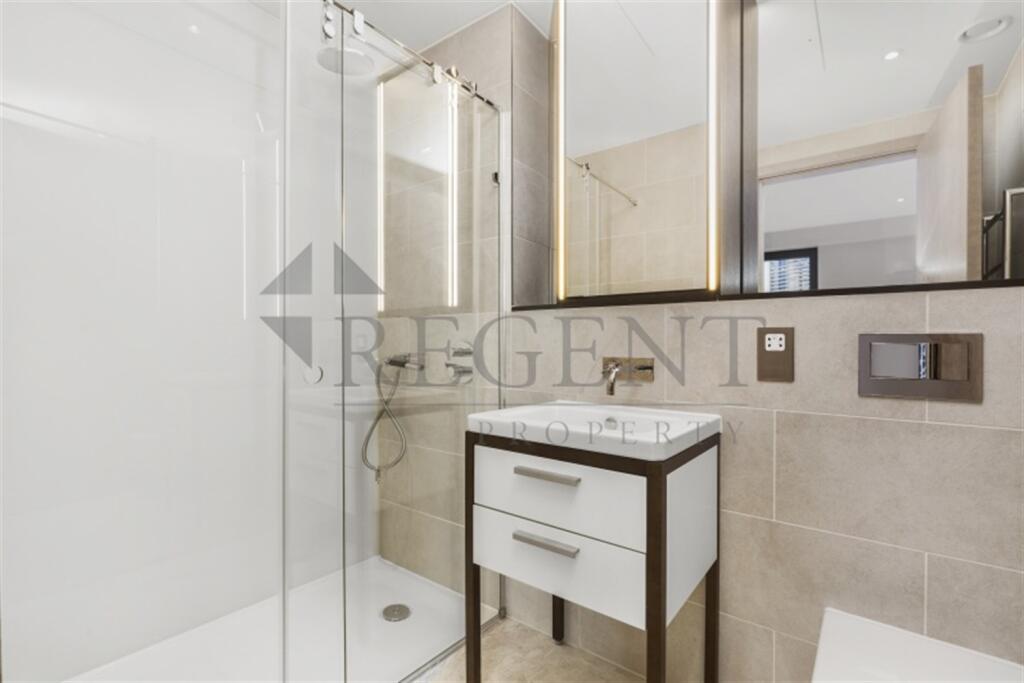 Apartment in London - More