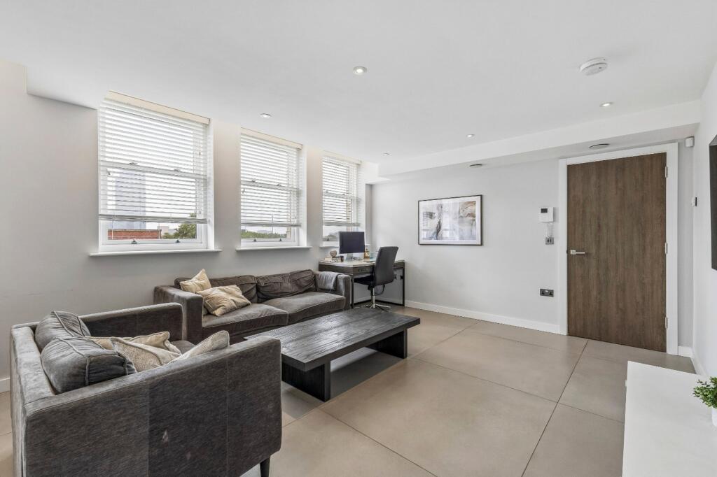 Apartment in Manchester - View 4