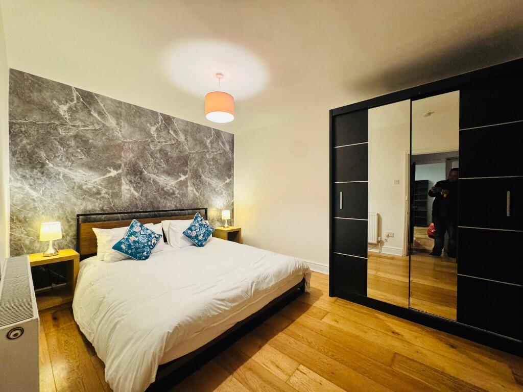 Main image of property: West Wycombe Road, High Wycombe, Buckinghamshire, HP12