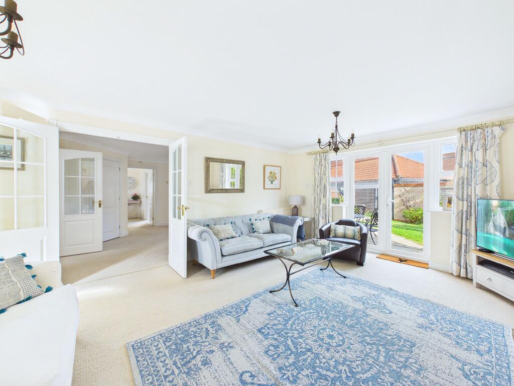 House in Huntingdonshire, Little Paxton - View 4