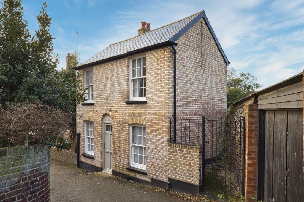 Main image of property: Tunis Row, Broadstairs, Kent, CT10