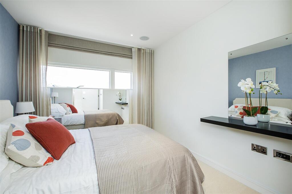 Apartment in London - View 4