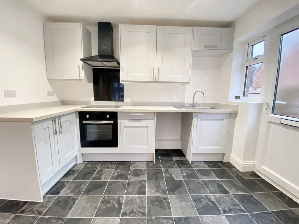 Apartment in Malvern Hills, Malvern - View 3