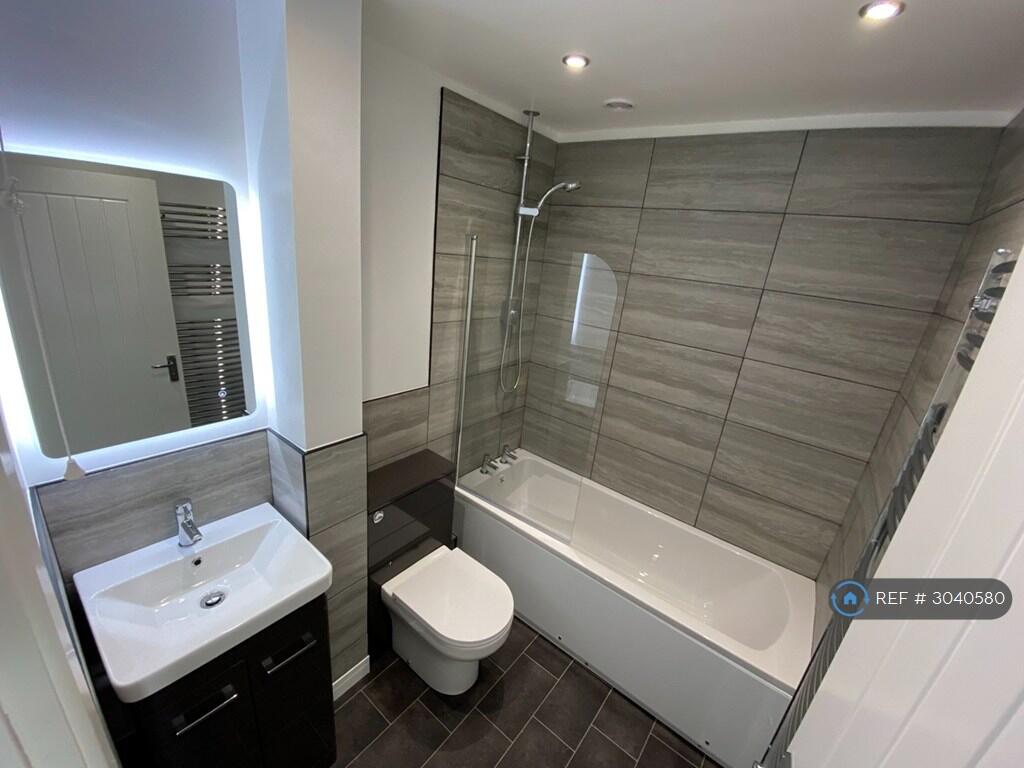 Apartment in Stevenage - View 3