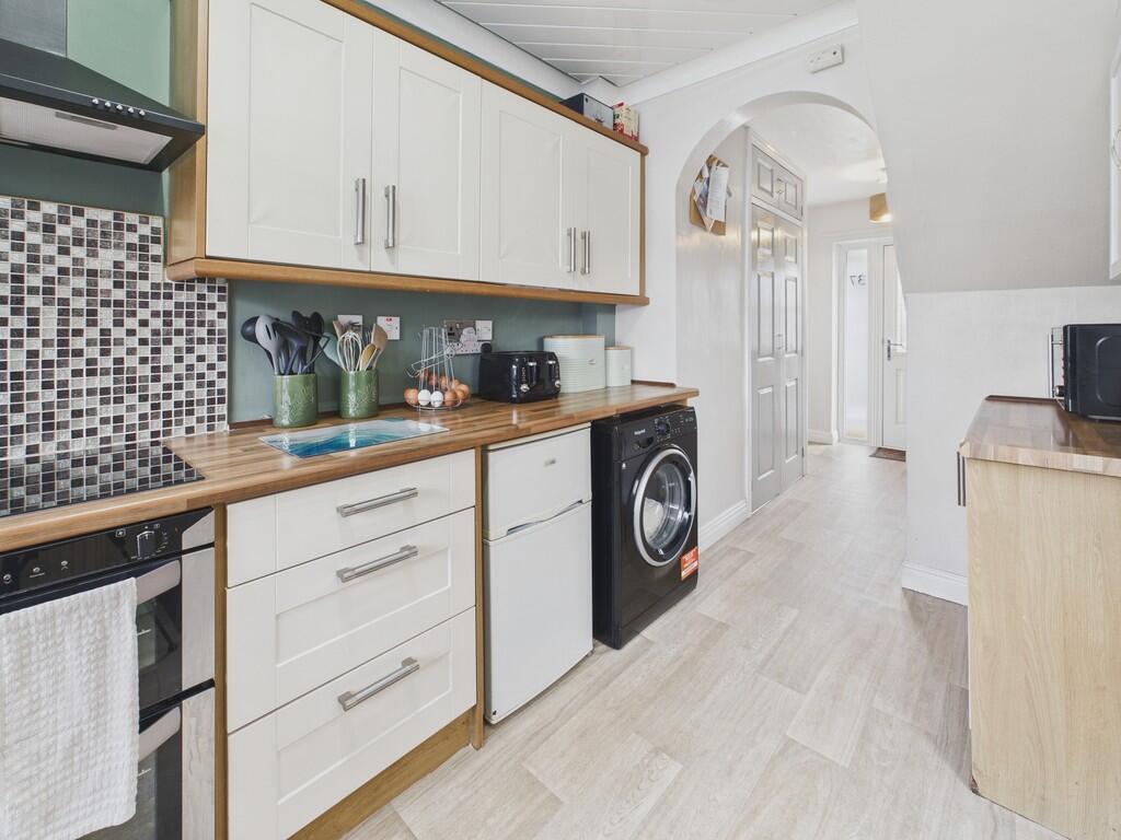 House in Chesterfield, Staveley CP - More