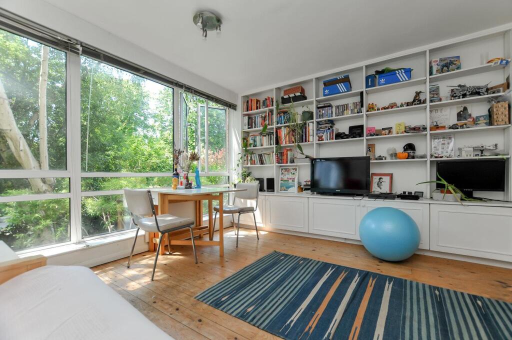 Apartment in London - View 5