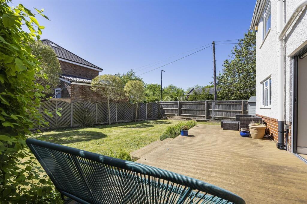 House in Slough - View 5