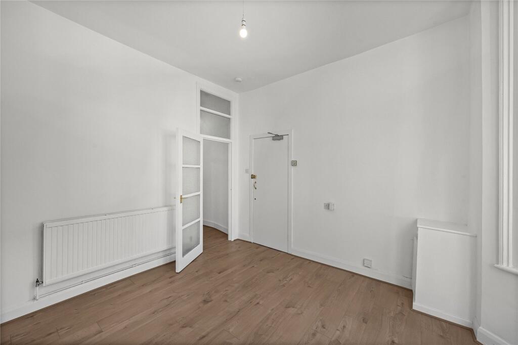Apartment in London - View 3