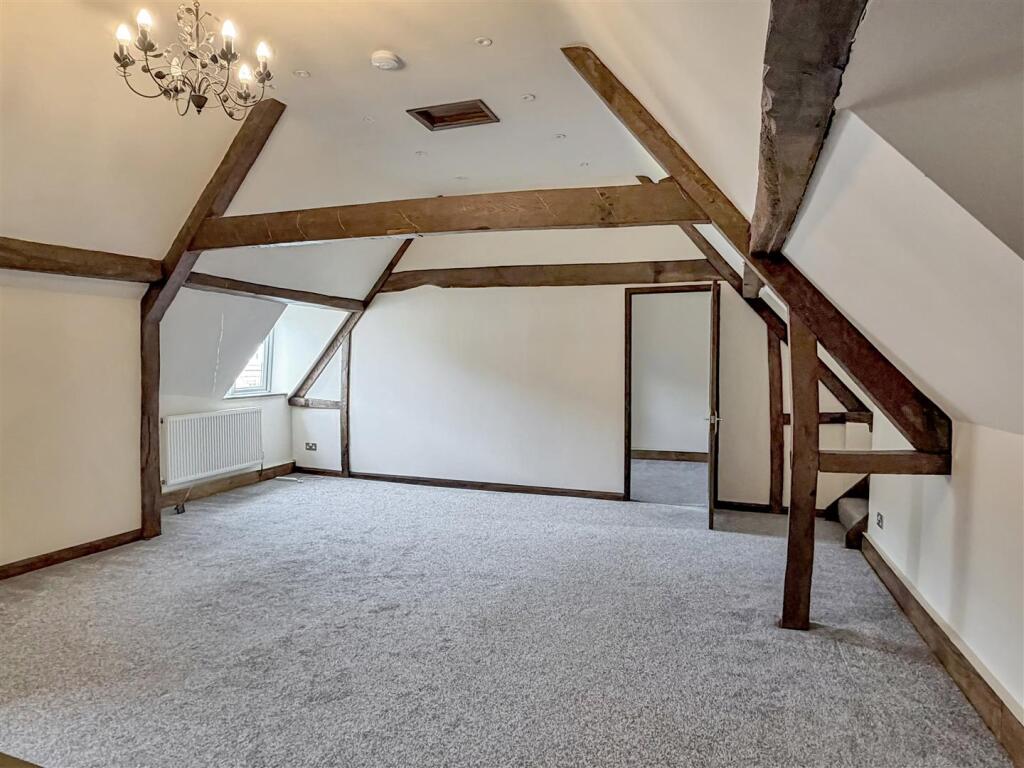 Apartment in Kettering, Avondale - View 2