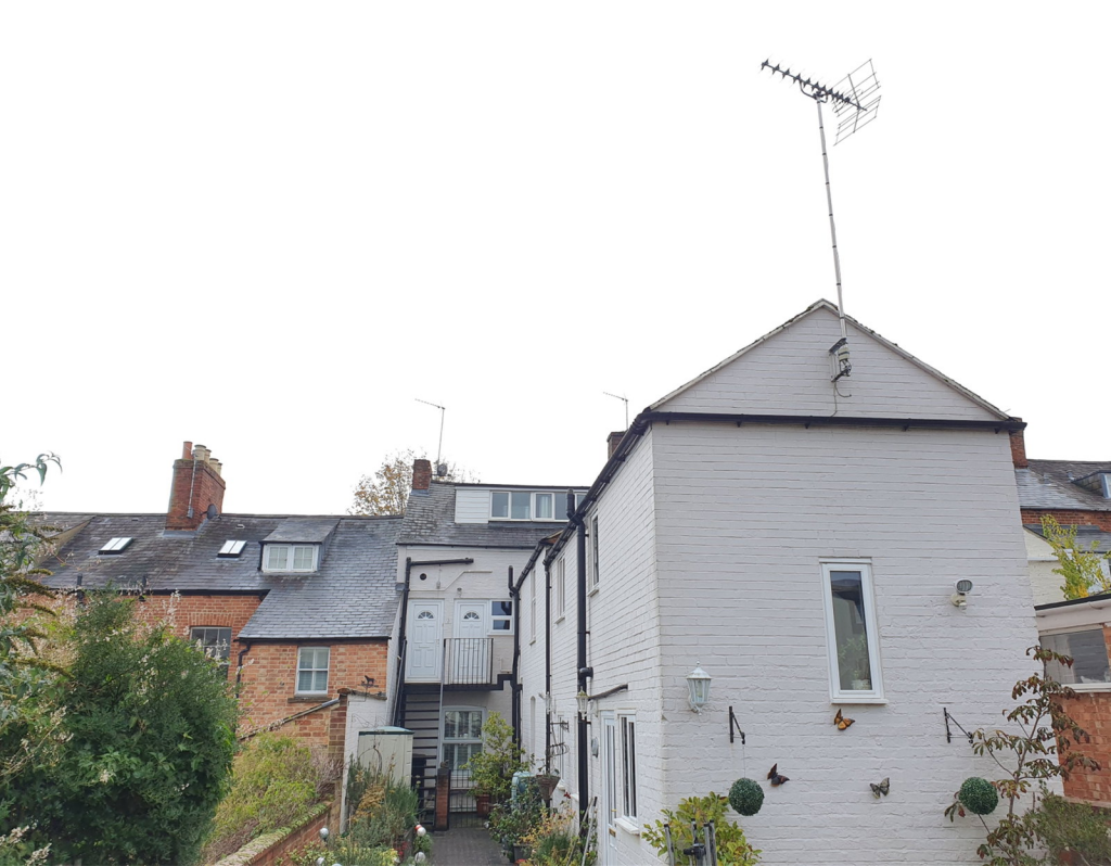 Main image of property: 3 Calthorpe Road, Banbury, OX16 5HS