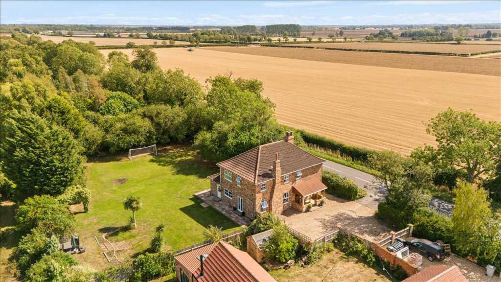Main image of property: CHEAPSIDE FARM, CHEAPSIDE, WALTHAM, GRIMSBY