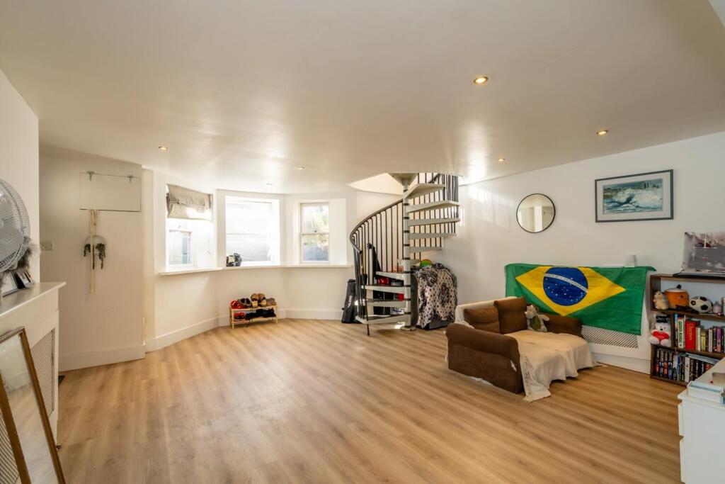 Apartment in Bognor Regis - More