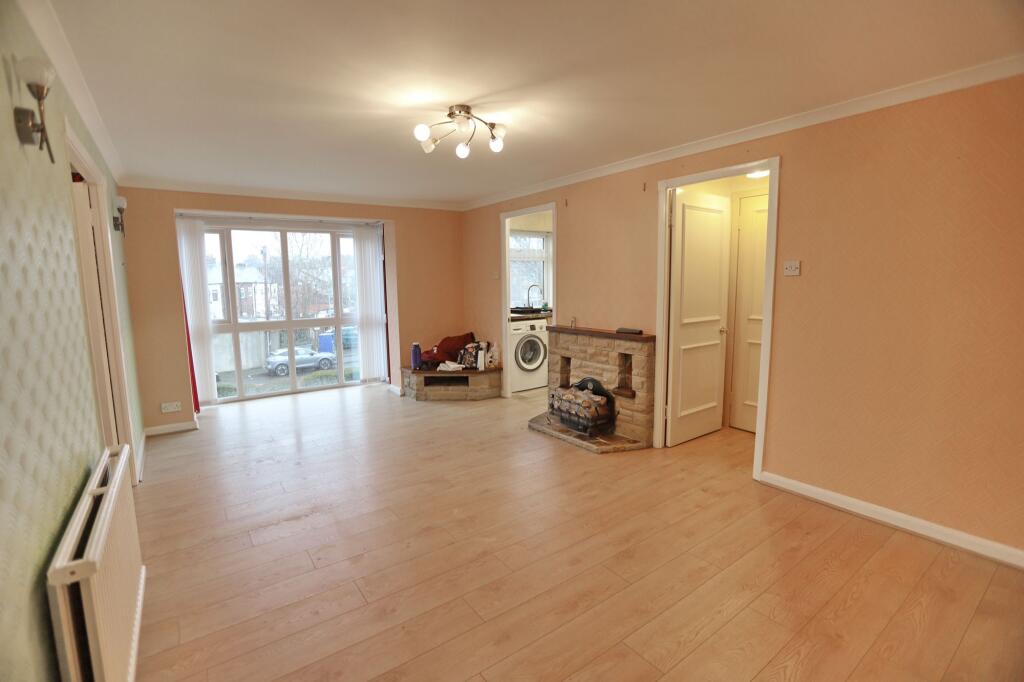 Cross Street, Whitefield, M45 photo 3