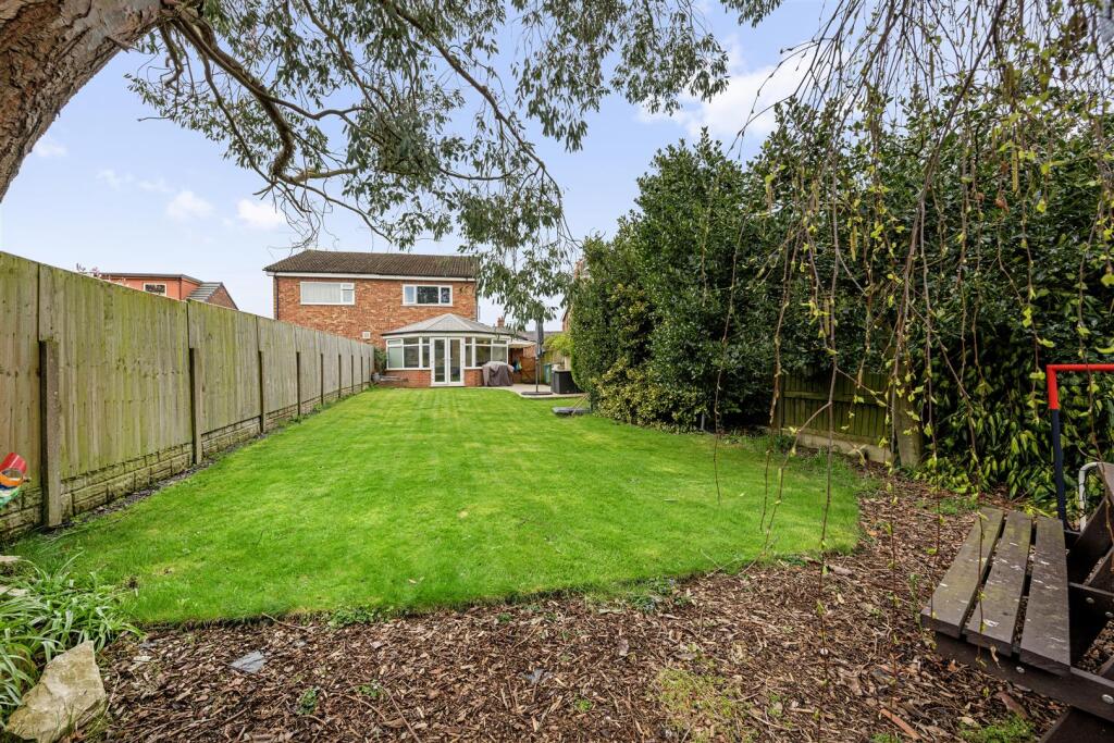 Barsbank Lane, Lymm photo 2
