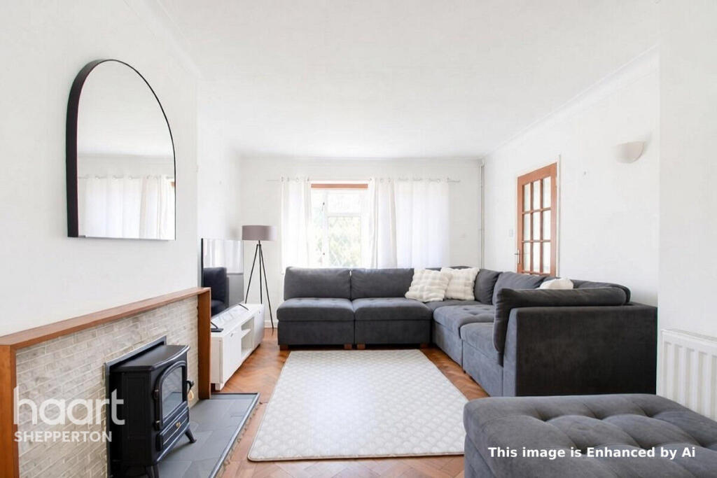 House in Spelthorne, Surrey - View 2