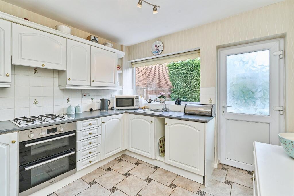 House in Wolverhampton - View 4