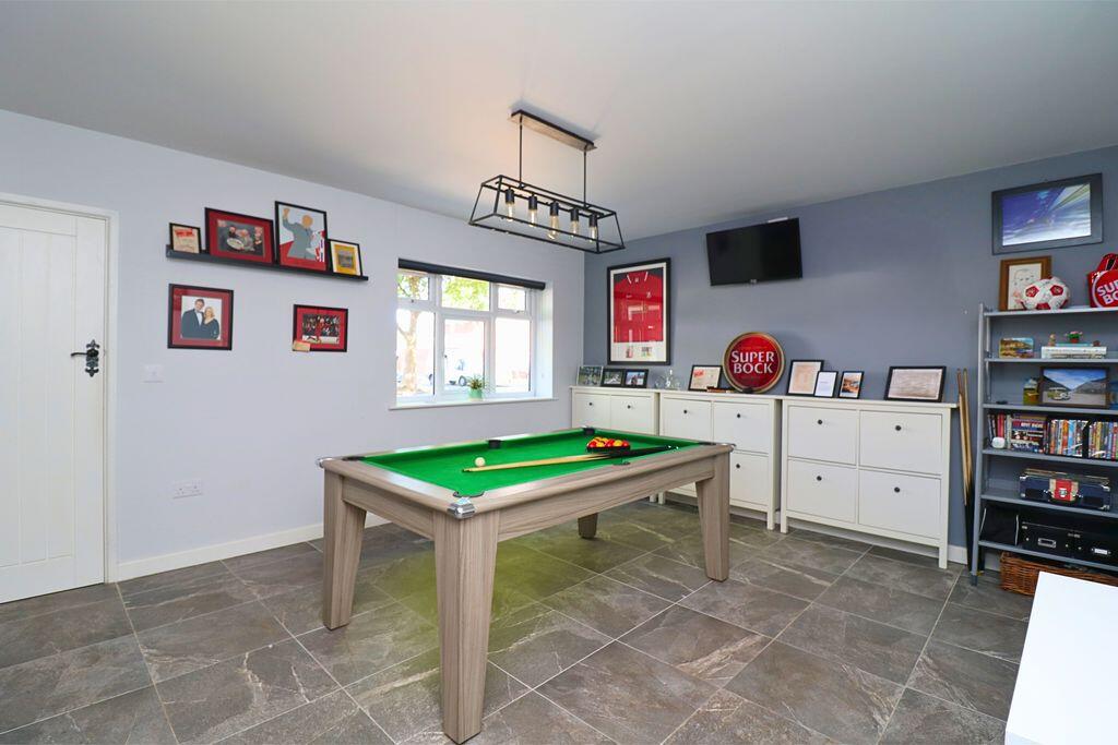 House in Walsall, Leighswood - View 5