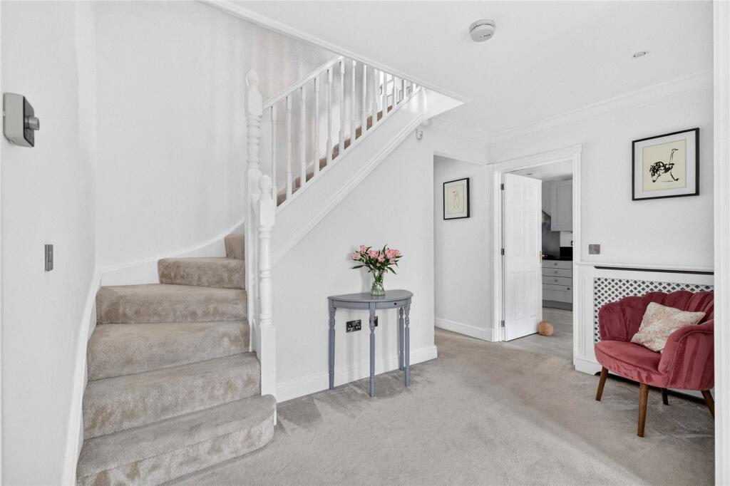 House in Reading - View 4
