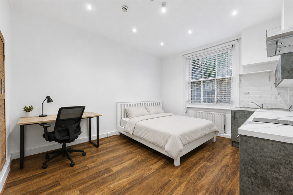 Main image of property: West Cromwell, SW5