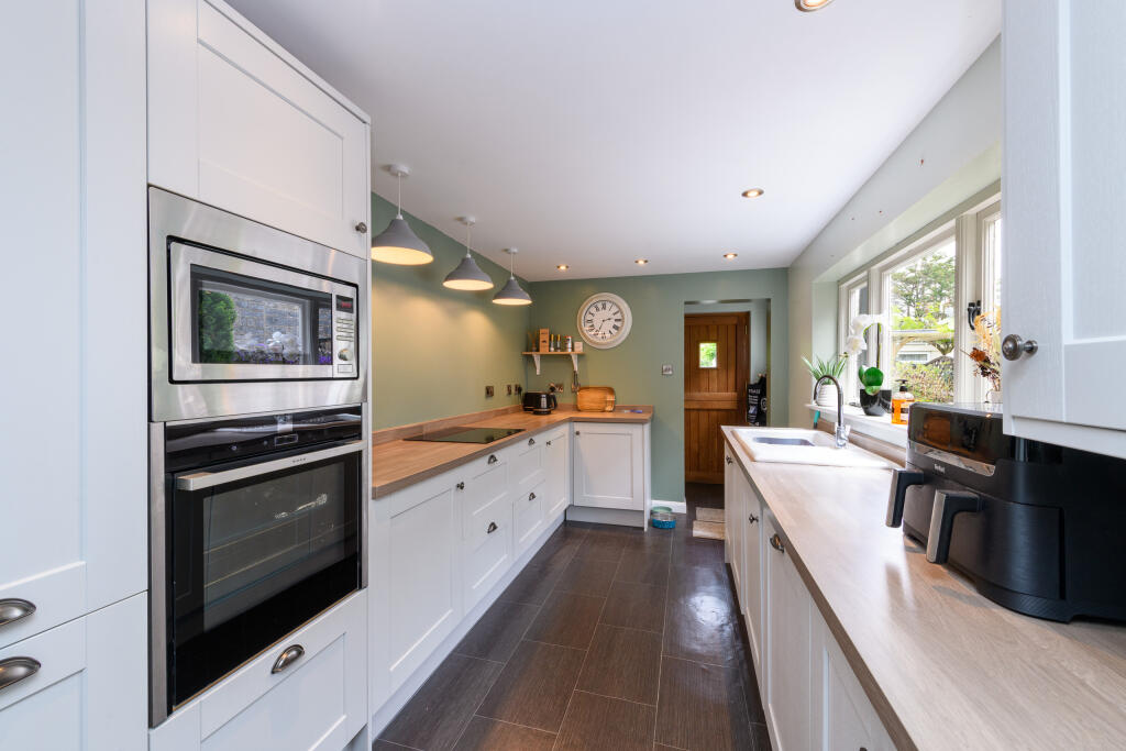 House in Street, Somerset - View 3