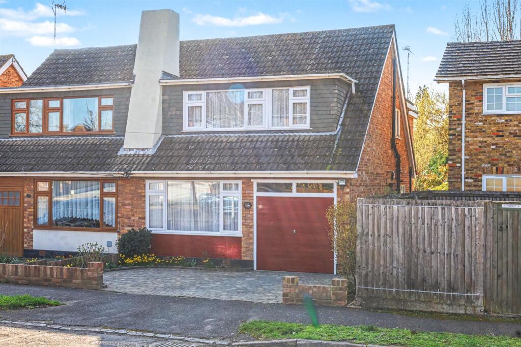 Main image of property: Wellington Road, Rayleigh
