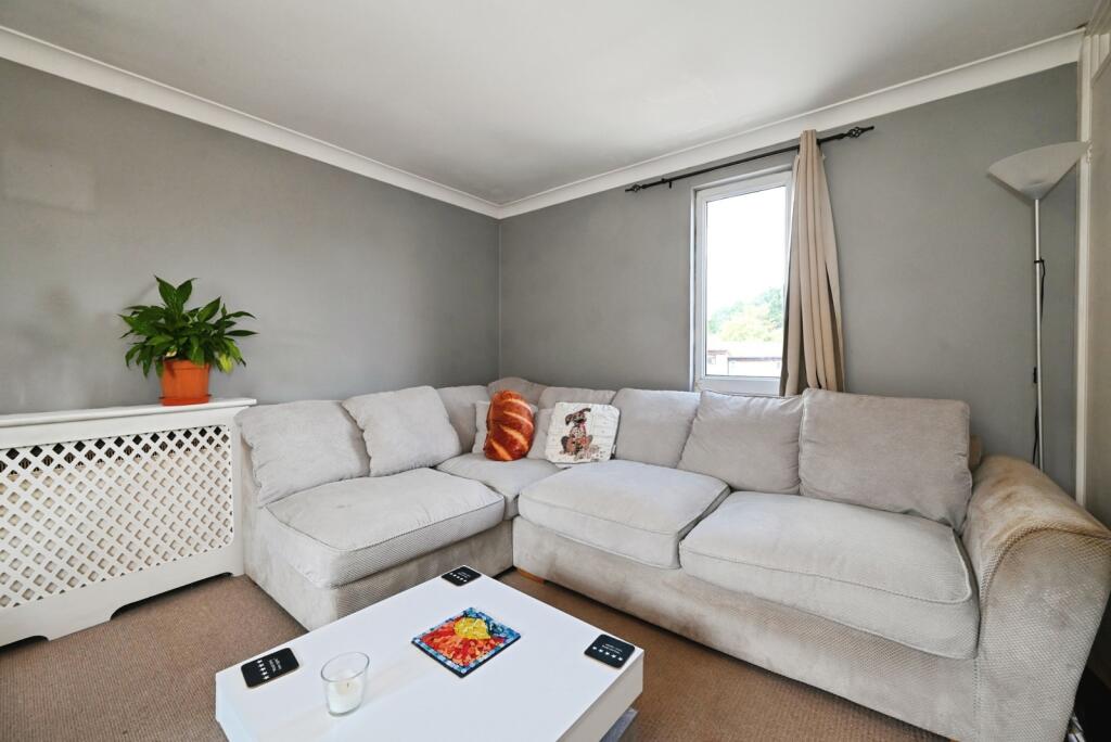 Main image of property: Nutley, Bracknell, Berkshire, RG12