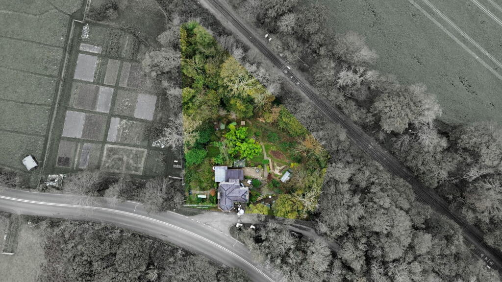 White Lodge, Ffordd Caergybi photo 3