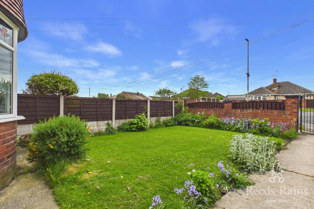 Southmoor Road, Hemsworth, Pontefract, West Yorkshire, WF9 photo 4