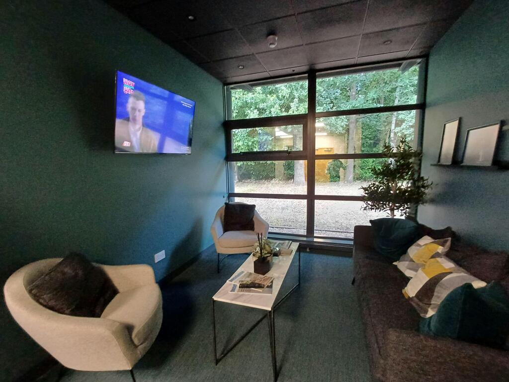 Lounge.jpg