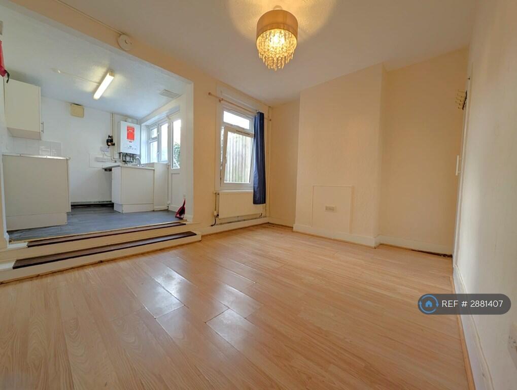 House in Rochester - View 6