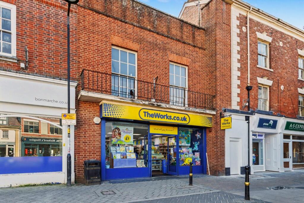 Main image of property: High Street, Evesham
