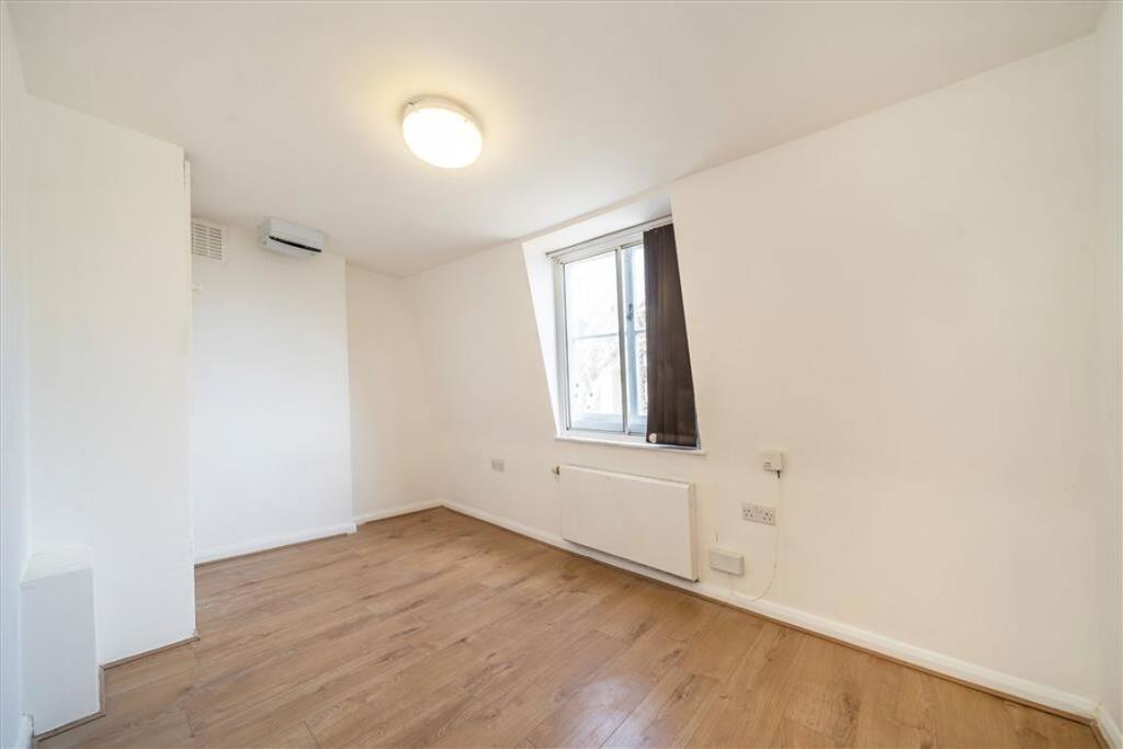 Apartment in London, New Cross Gate - View 4
