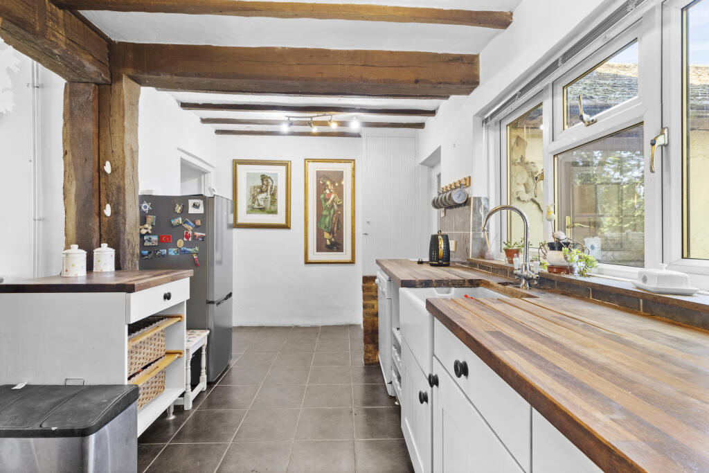 House in Tonbridge - More