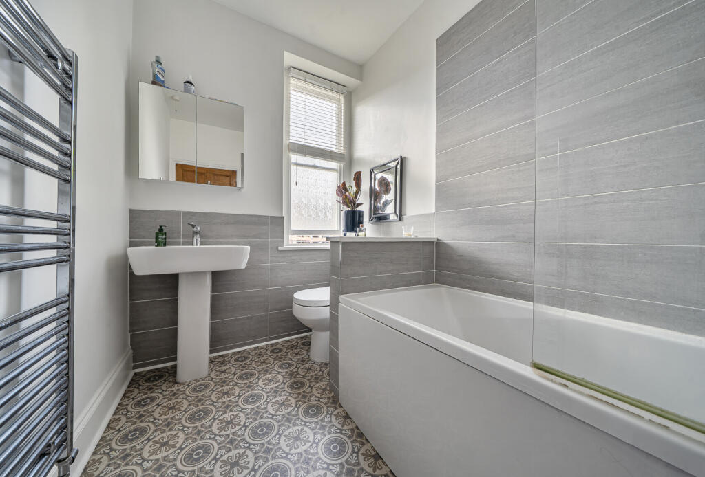 Apartment in Bristol, Pigsty Hill, Ashley Down - More