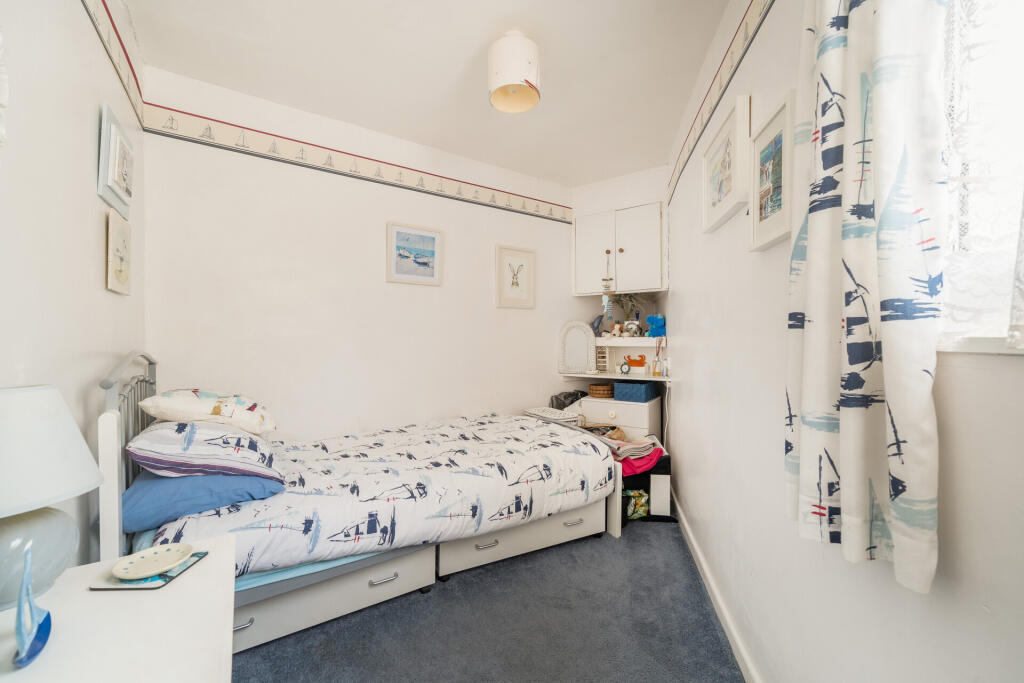 House in Torquay - More