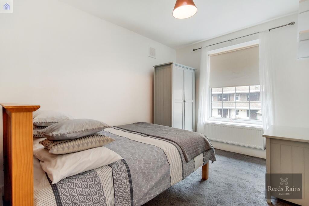 Apartment in London - View 5