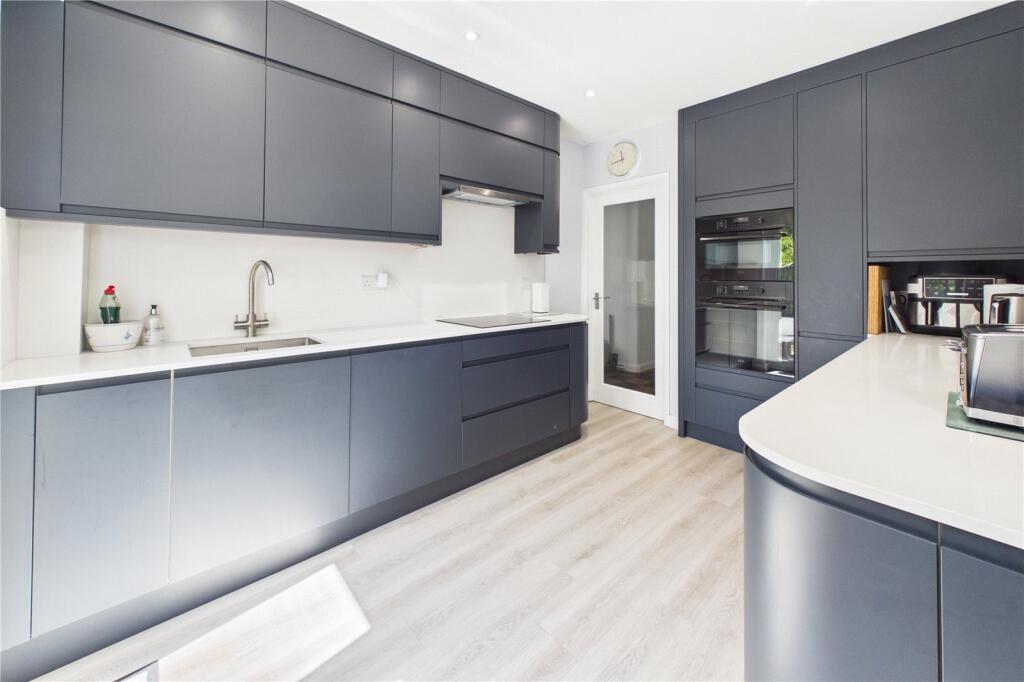 House in Radstock, Bath and North East Somerset - More