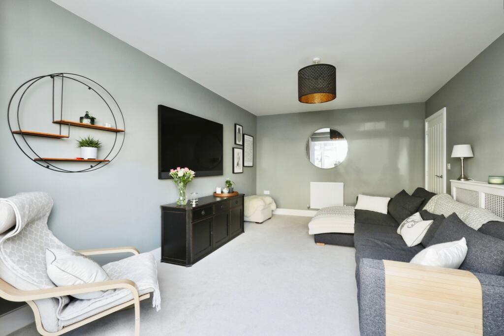 Greenlands Rise, North Anston, Sheffield, South Yorkshire, S25 photo 4