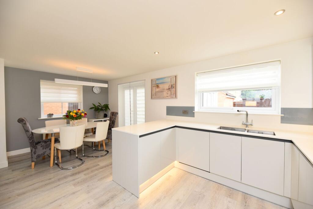House in Biggleswade, The Maythorns Community, Central Bedfordshire - View 5