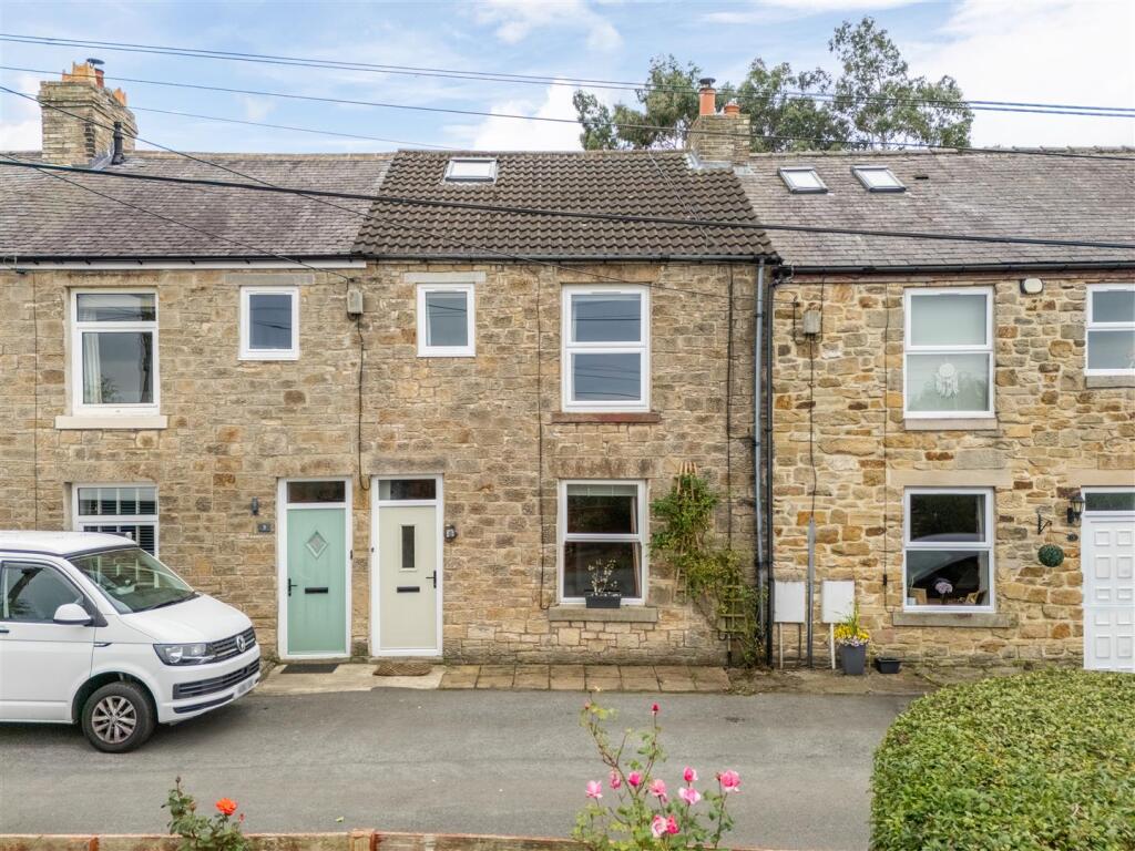 3-bed terraced on Bank Top, Woodside, Ryton, £200,000