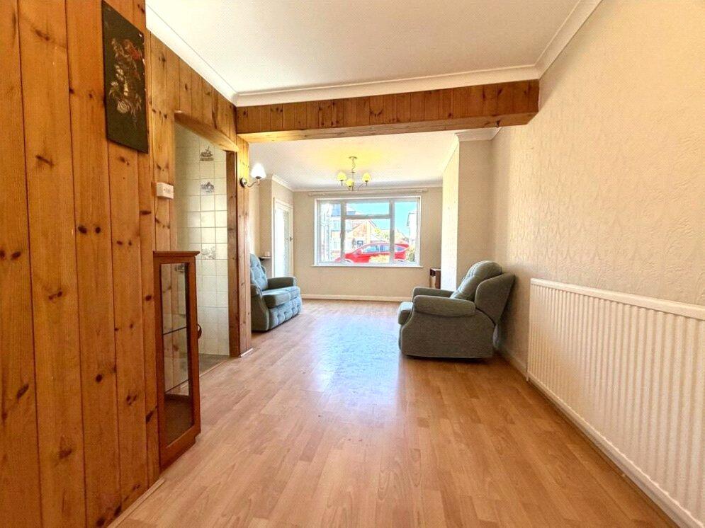 House in Royal Wootton Bassett, Vastern - View 2