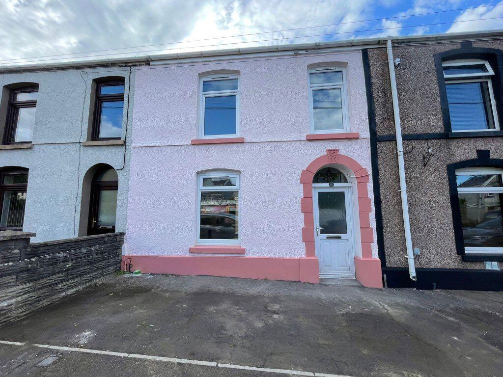 Main image of property: Gurnos Road, Gowerton, SA4 3EU
