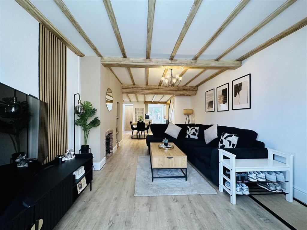 House in Doncaster - View 2